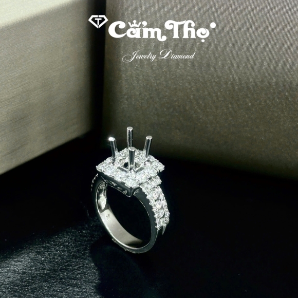 Nhẫn Kim Cương