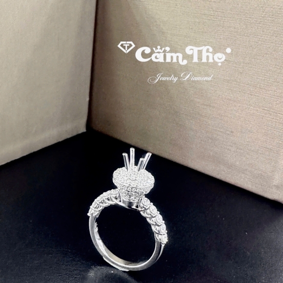 Nhẫn Kim Cương