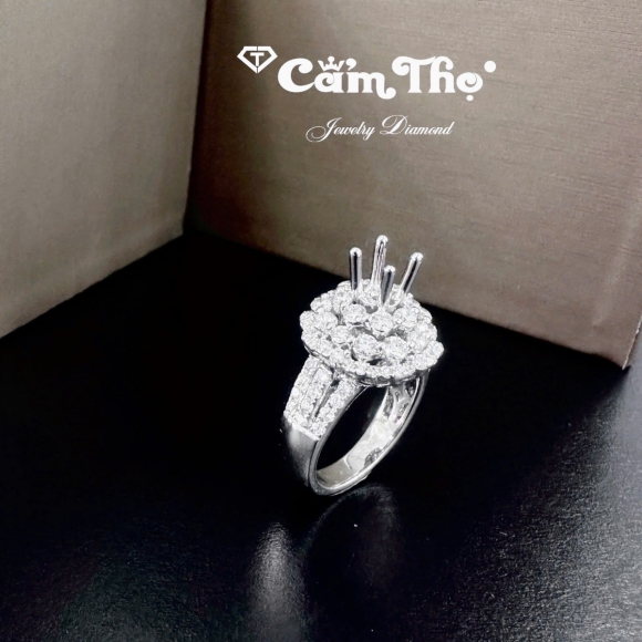 Nhẫn Kim Cương