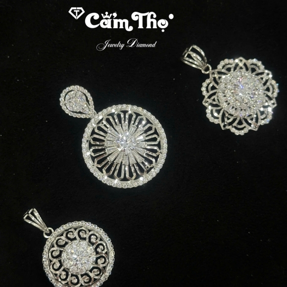 Mặt Dây Chuyền 750